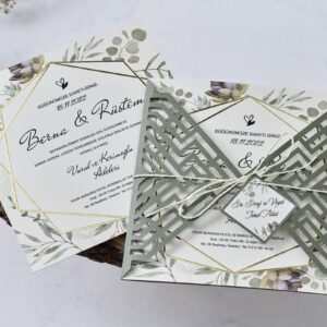 Pozivnica sa šupljikavim detaljima